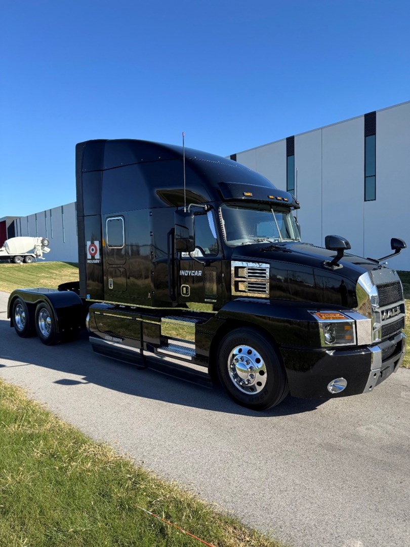 2022 Mack Anthem 64T Sleeper - image 8